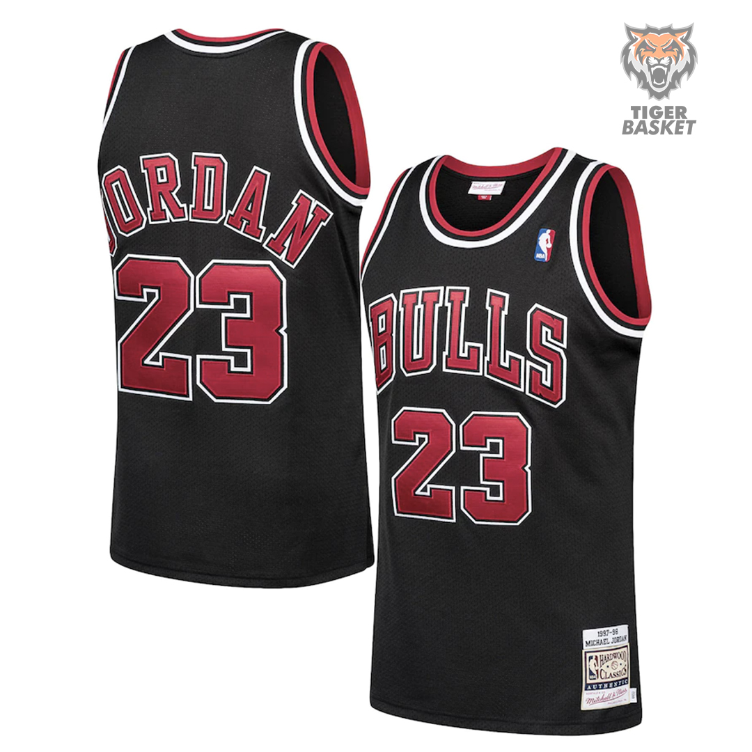 Chicago-Bulls---Michael-Jordan-1997_98