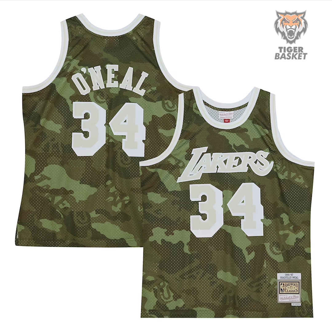 Orlando-Magic---Shaquille-O’Neal-1994_95